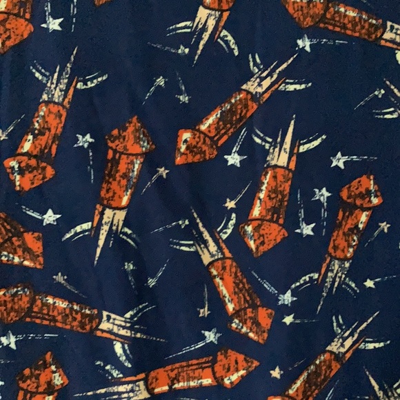 XL 4th of July LuLaRoe Irma Tunic - Picture 2 of 5